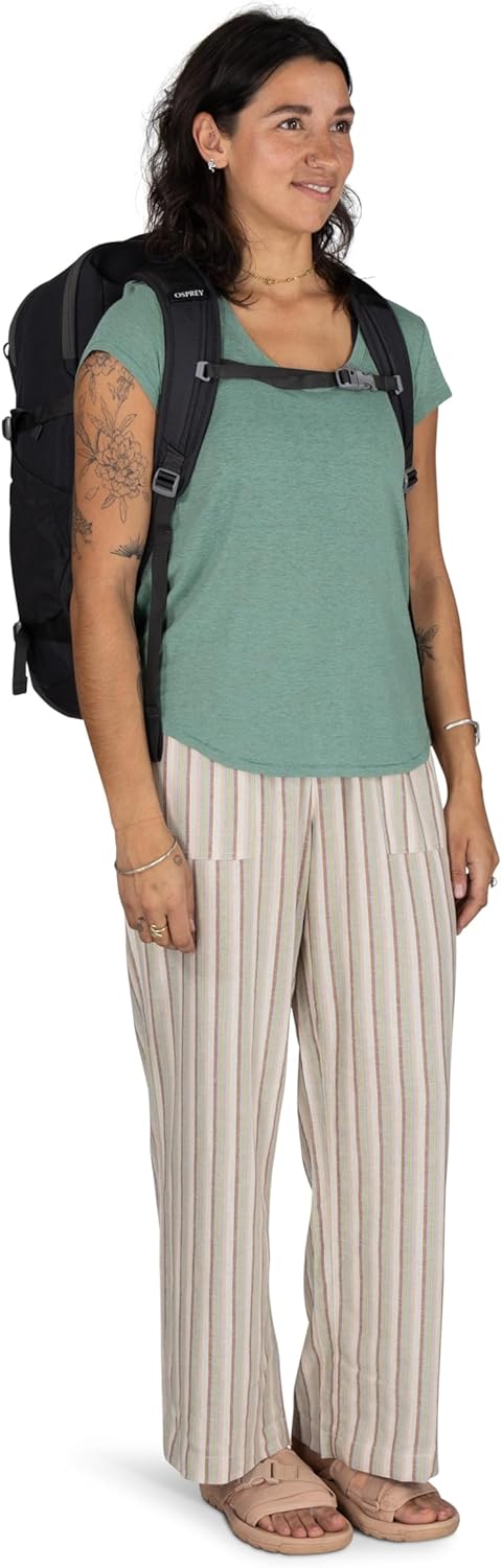 Osprey Daylite 44L Carry-On Travel Pack, Black - Image 9